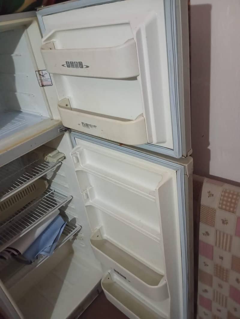 medium size fridge 4