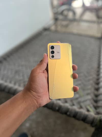 Vivo V23 5g 03327255580  exchange possible