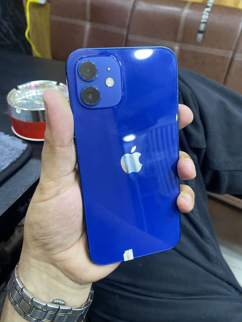 Apple iPhone 12 0
