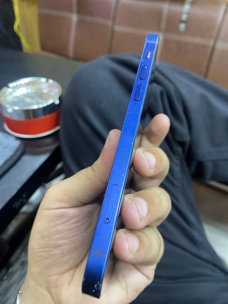 Apple iPhone 12 5