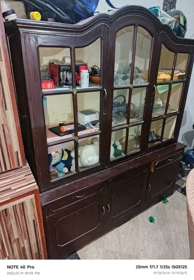 Wardrobe/ cupboard/ showcase
