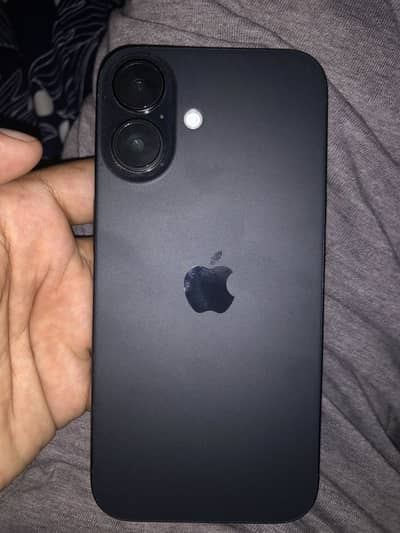 Apple iPhone 16
