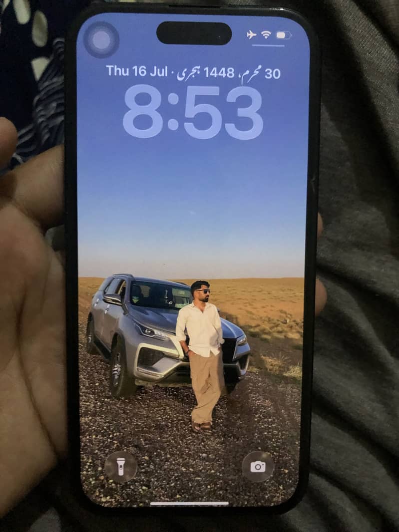 Apple iPhone 16 1