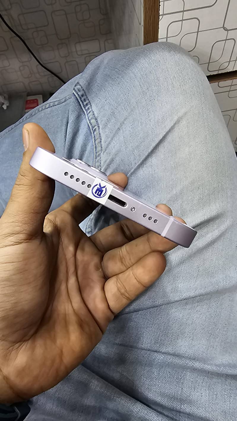 Apple iPhone 14 2
