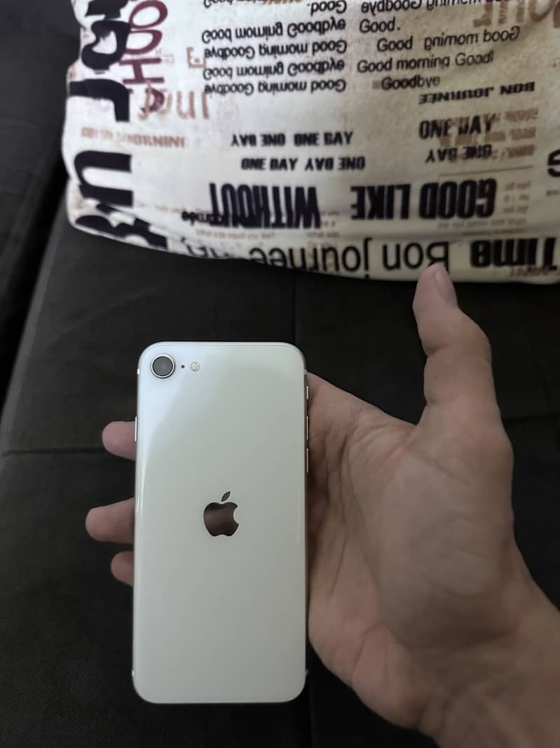 Apple iPhone SE 4