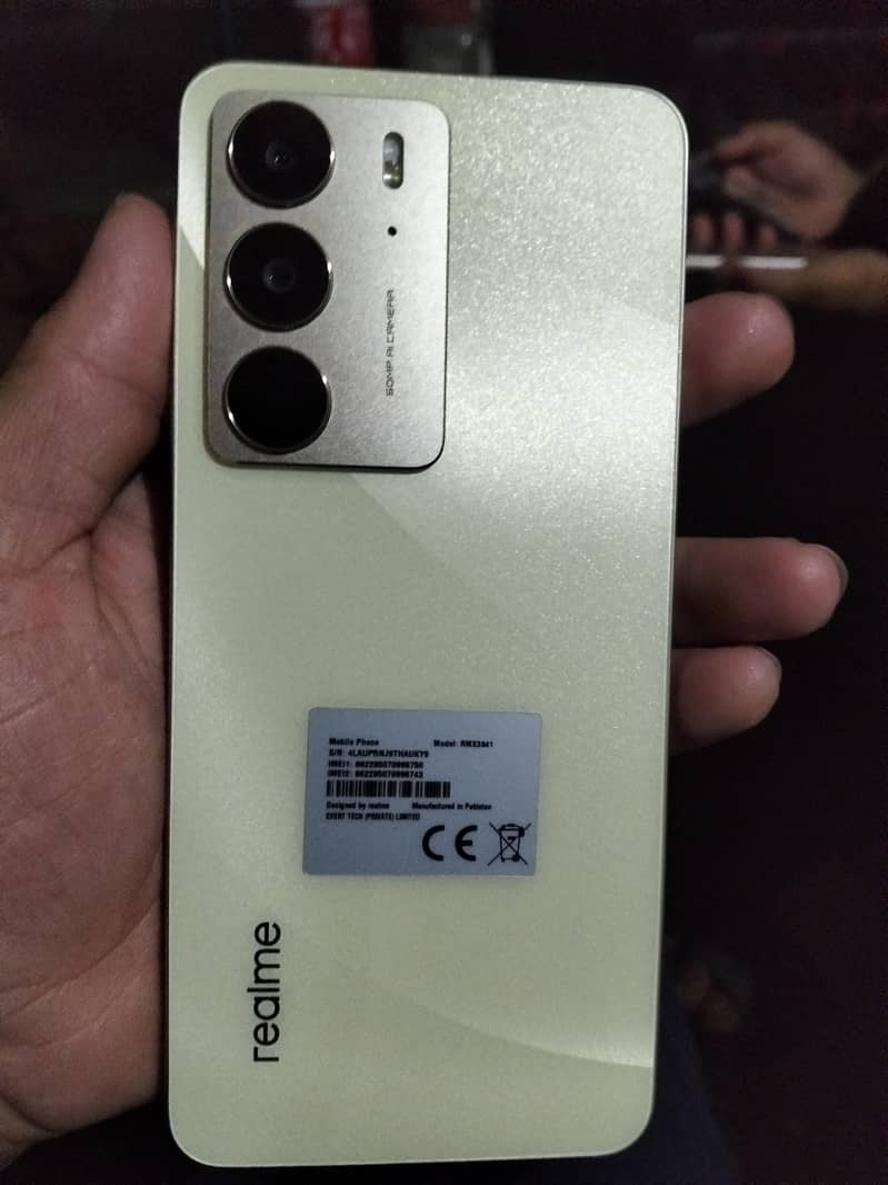 Realme C75 0