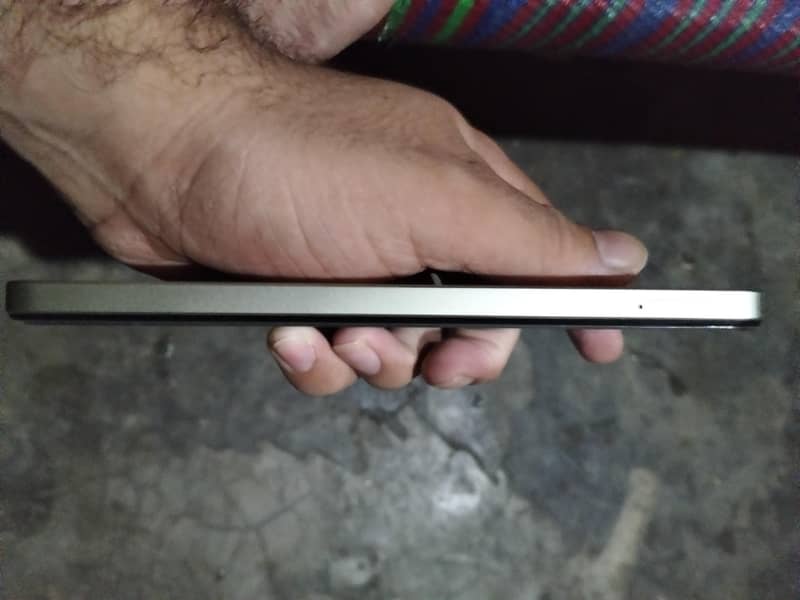 Realme C75 1
