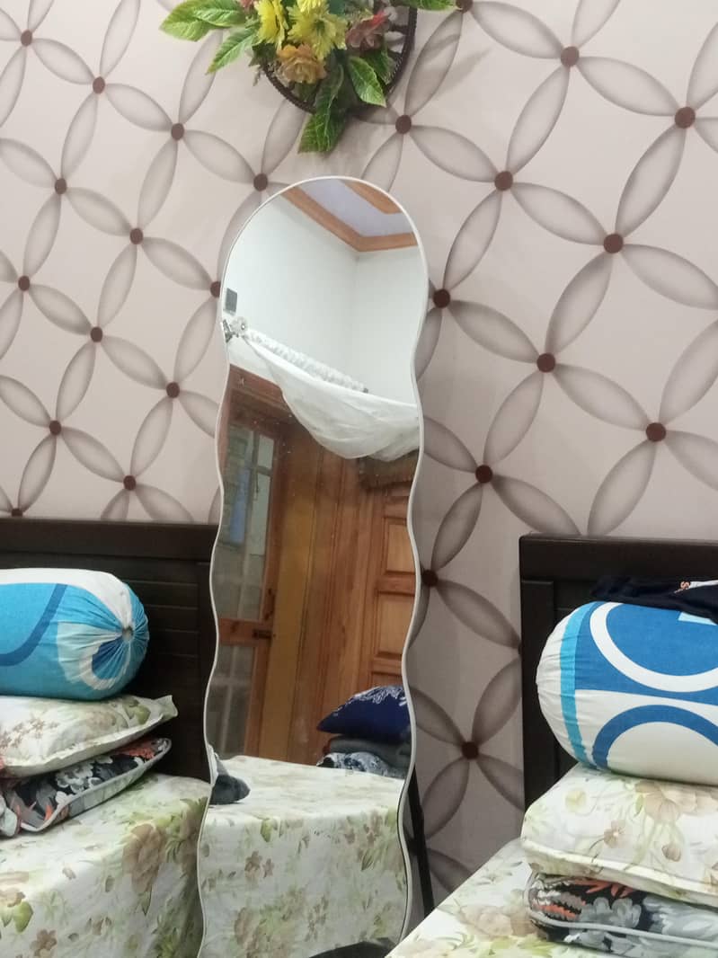 lightning Mirror 0