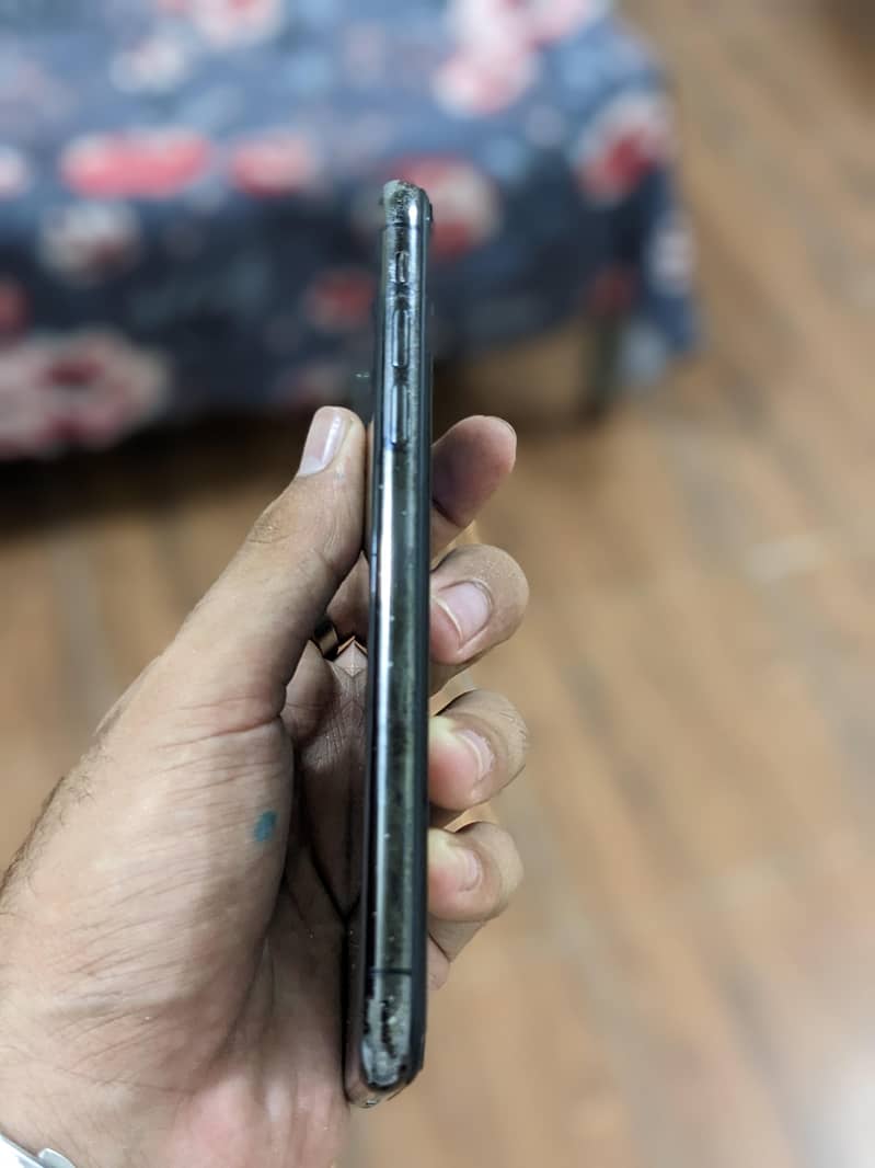 Apple iPhone X 2