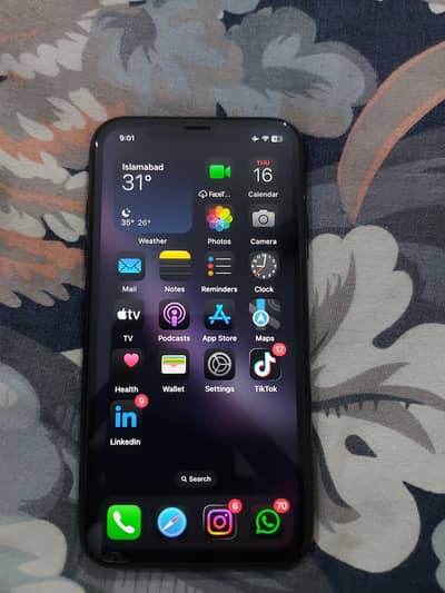 Apple iPhone XR