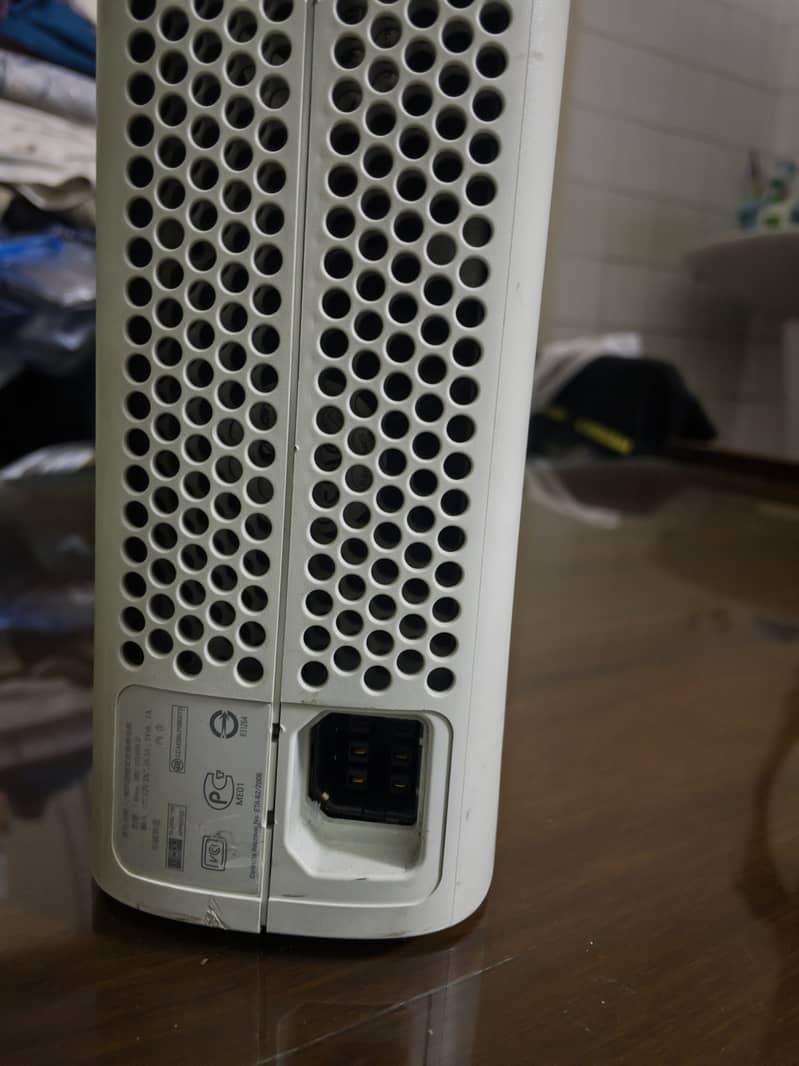 Xbox 360 with two controllers 1