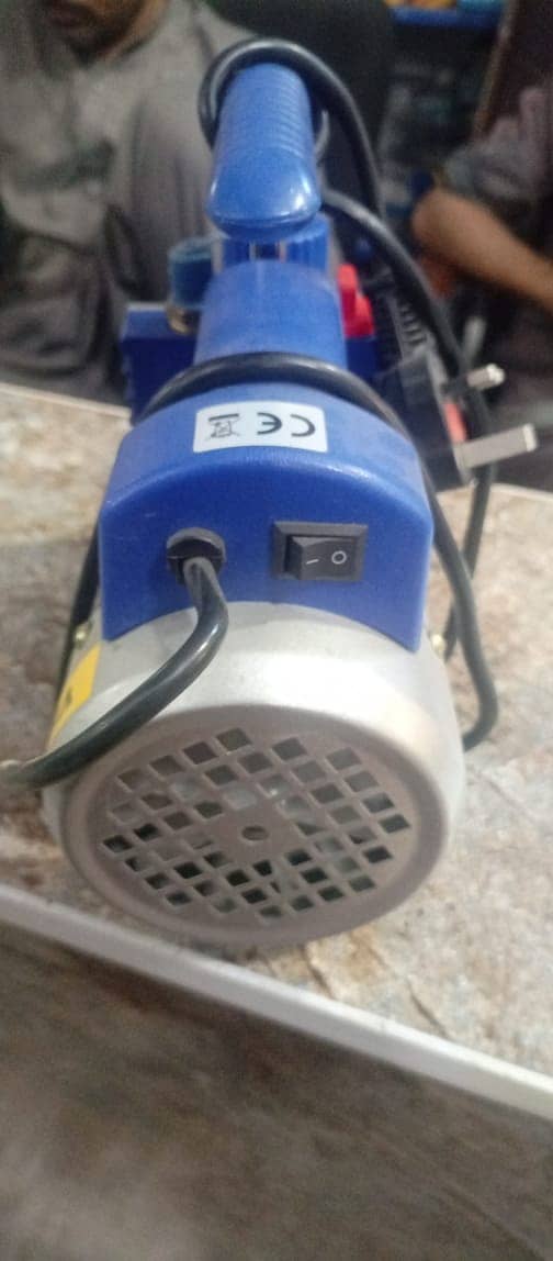 Vacuum pump 0