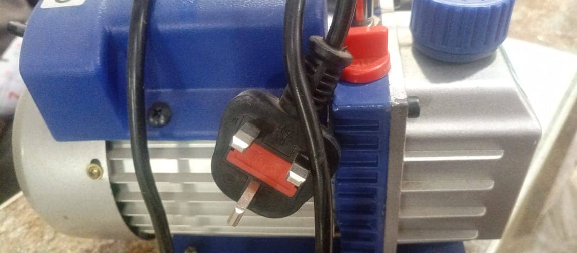 Vacuum pump 3