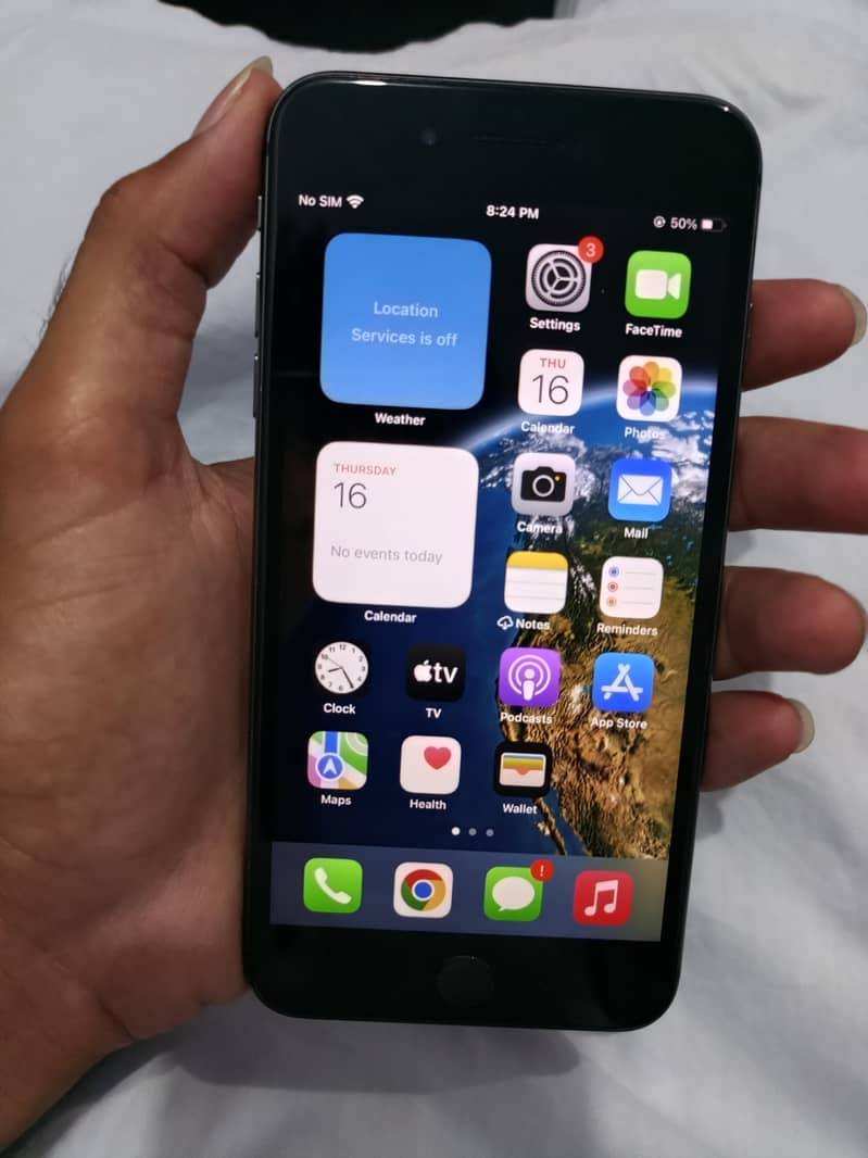 Apple iPhone 8 Plus 1