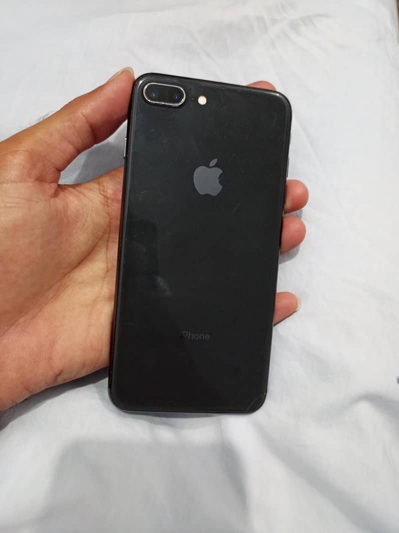 Apple iPhone 8 Plus 7