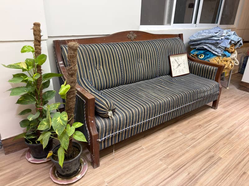 3 seater sofa 2