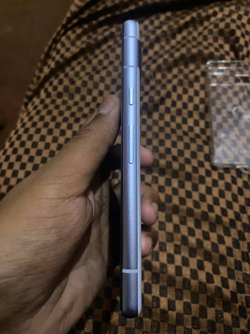 Google Pixel 7a 4