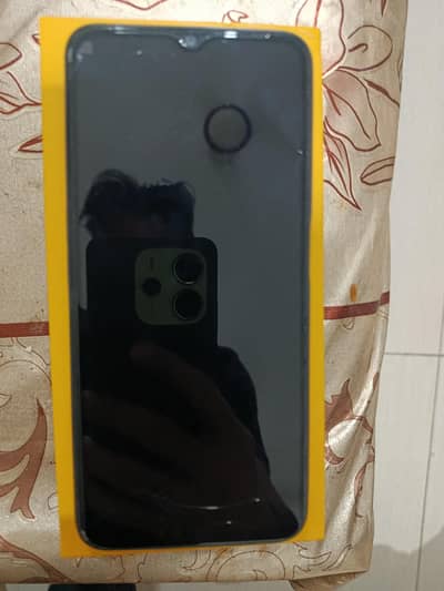 Realme C35
