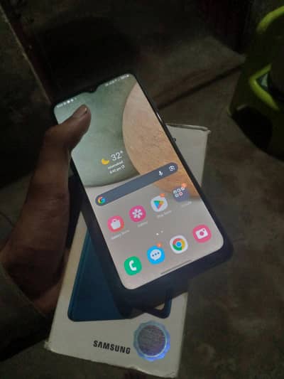 Samsung Mobile A12 with box all okay 4/64