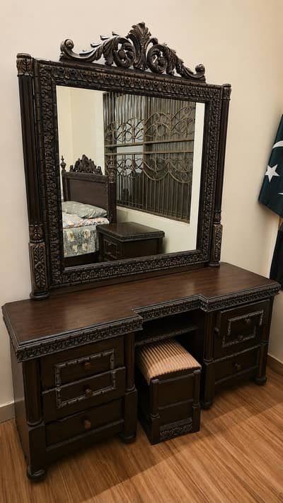 wooden bed set