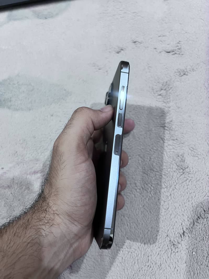 iPhone 13 Pro Max 5