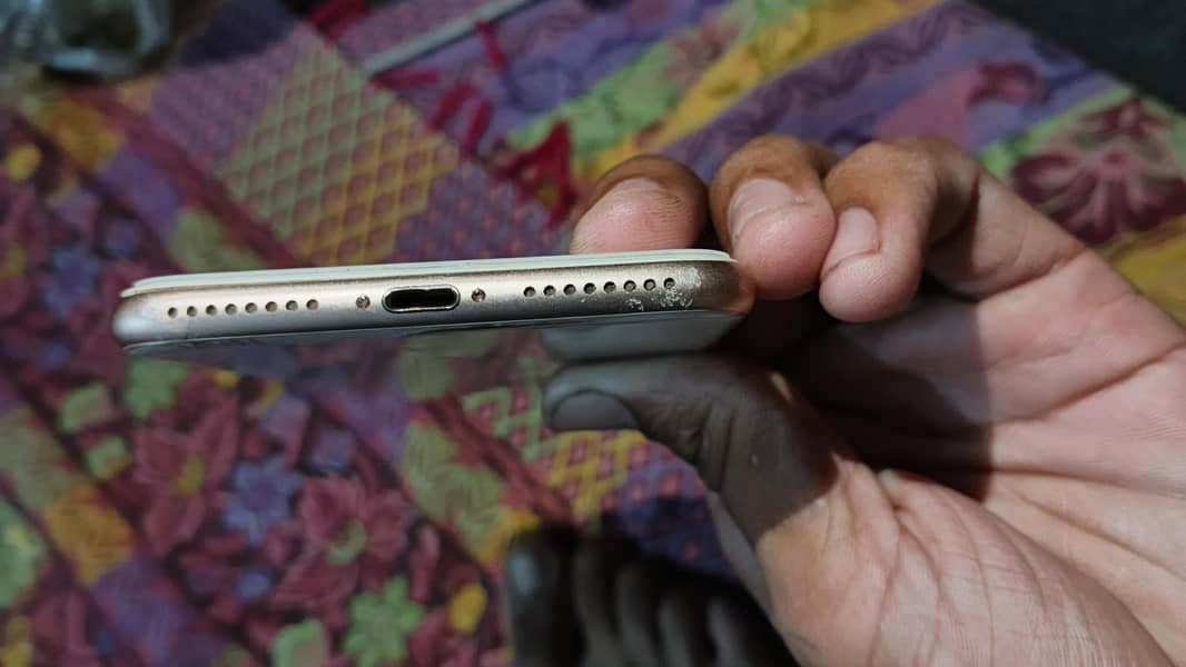 Apple iPhone 8 Plus 2