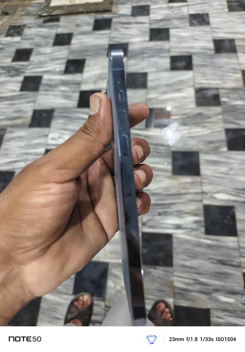 Apple iPhone 13 Pro Max 7