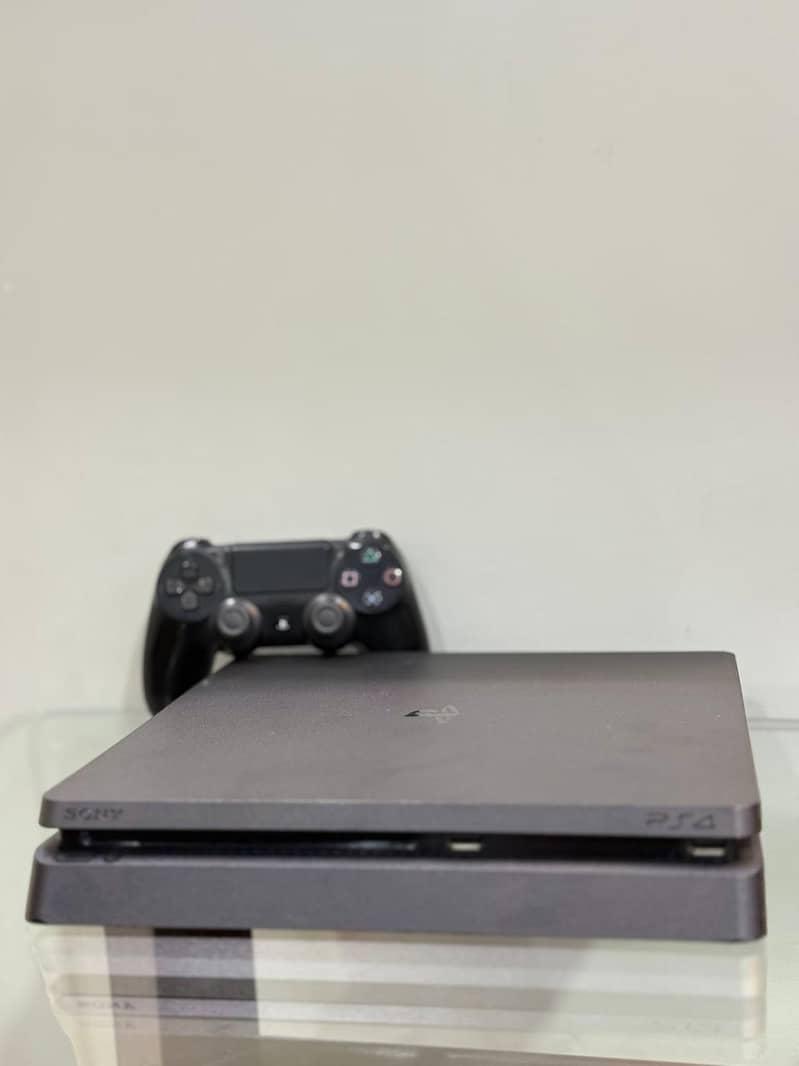 PS4 Excellent Condition 1 Controller 1