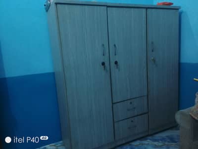 3 Door Almari