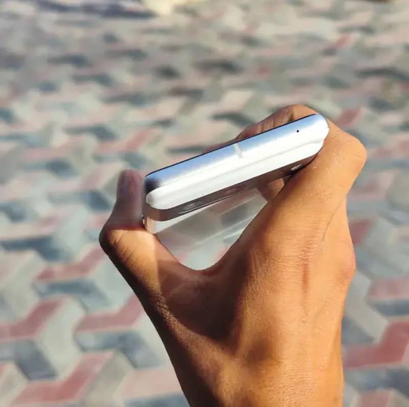 Google Pixel 7 4