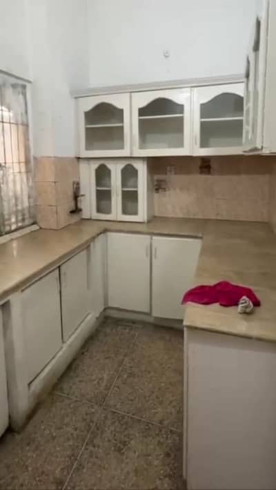 10 marla upper portion for rent in allama iqbal town lahore