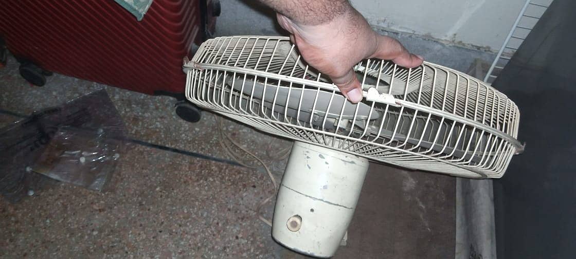 Bracket Fan 2