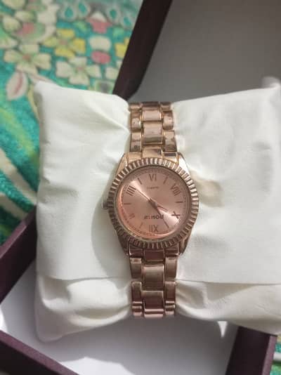 elegant design watch