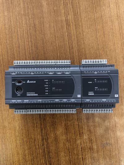 Delta DVP20EX2 PLC with DVP16XP2 Digital I/O Expansion Module