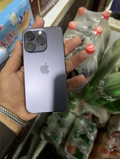 I phone 14 pro Jv 128 bettry health 86 watar pack