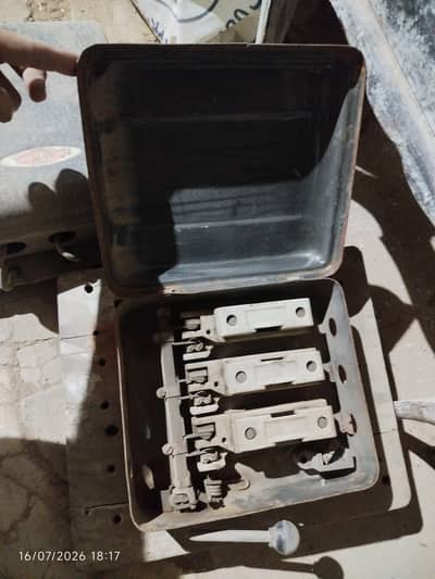 3 phase main switch