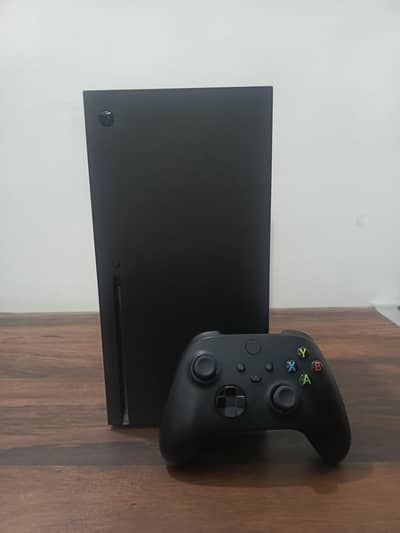 xbox series x 2 tb with controller and battery