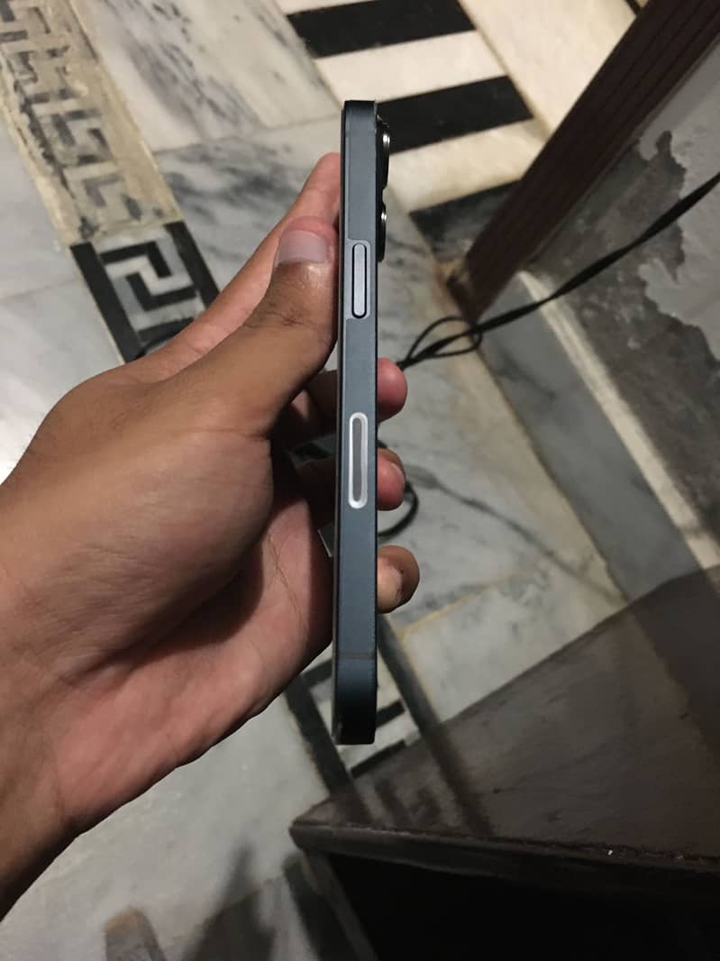 Iphone 13 6