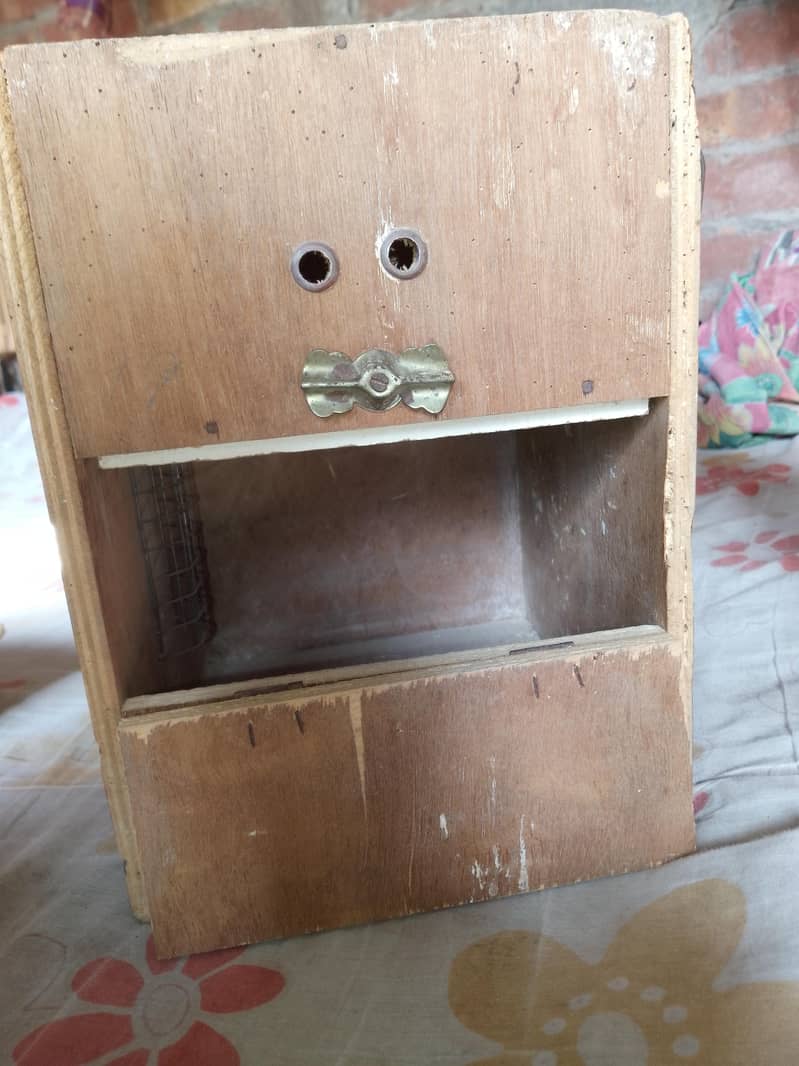 breeding box 0