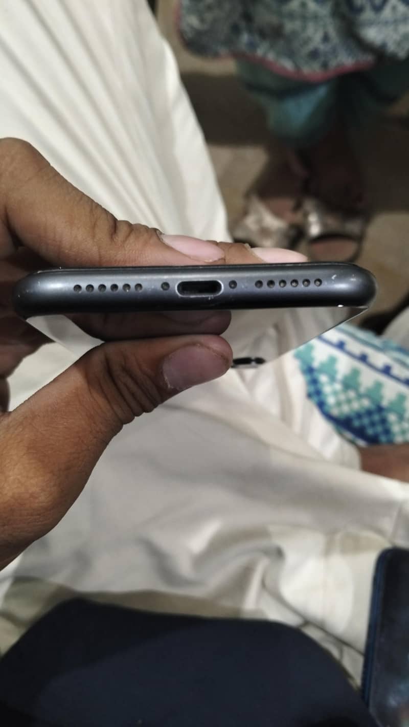 Apple iPhone 11 2