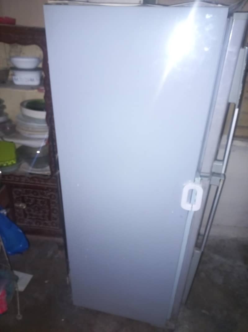 dawlance fridge 1