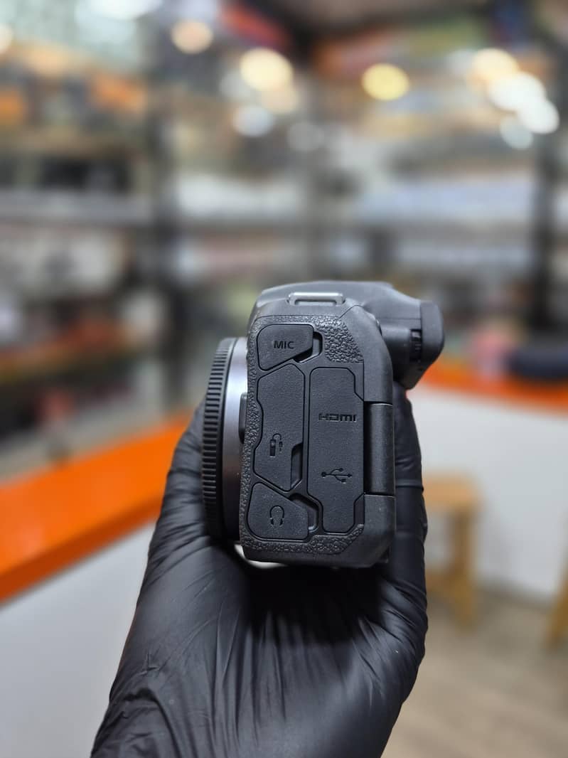 Canon Eos R7 1