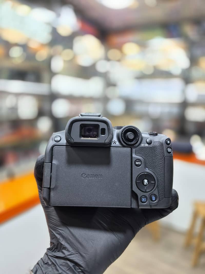 Canon Eos R7 3