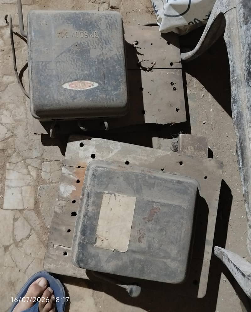 3 phase main switch 1