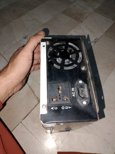 MPPT solar charge controller