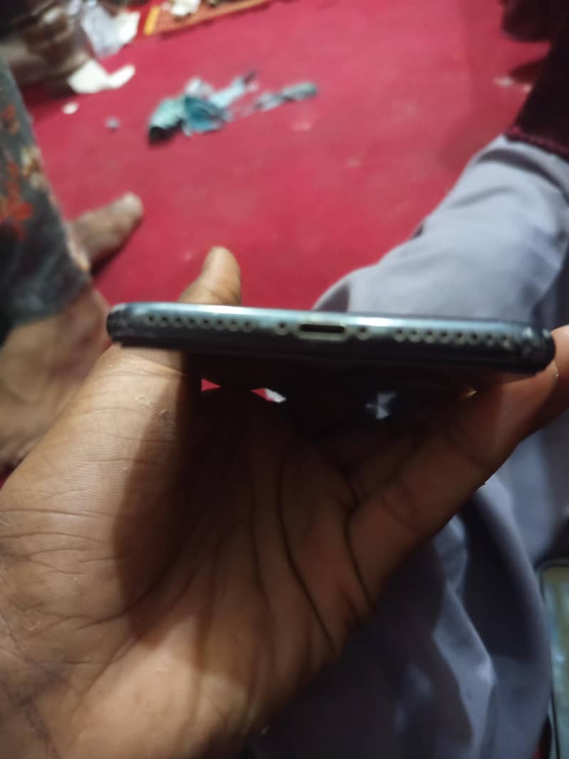 Apple iPhone 7 Plus 3