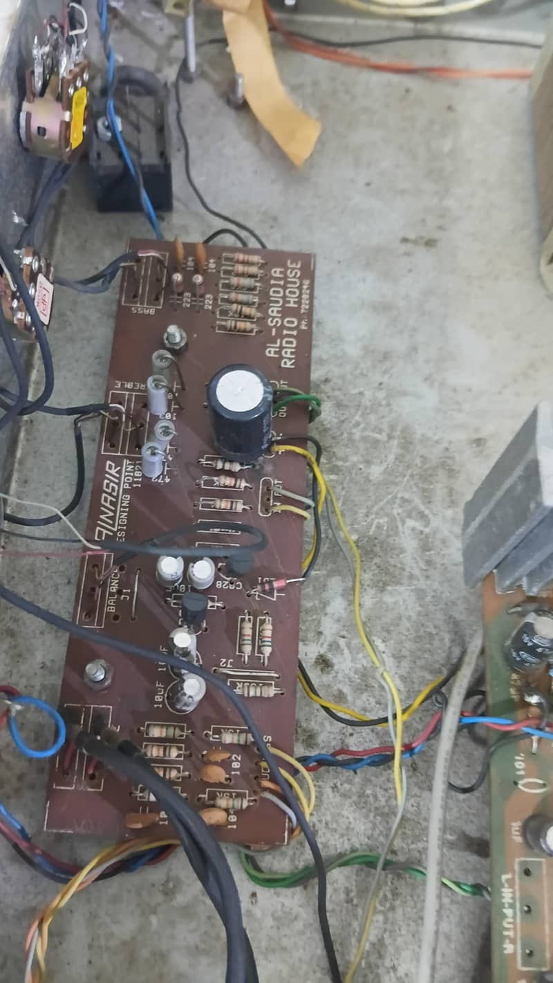 amplifier good condition 9