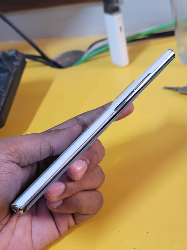 Samsung Mobile Note 10 Plus 5