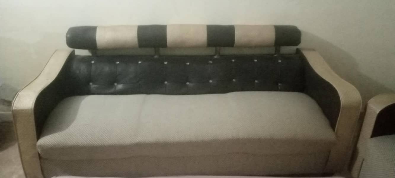 25000 thousand sofas 3