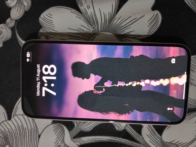 Apple iPhone 15 plus 0